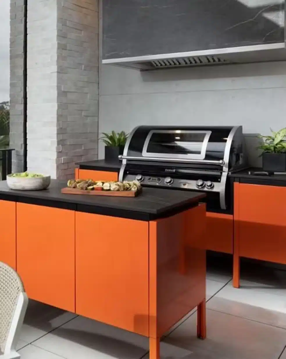 Brown Jordan Outdoor Kitchen
