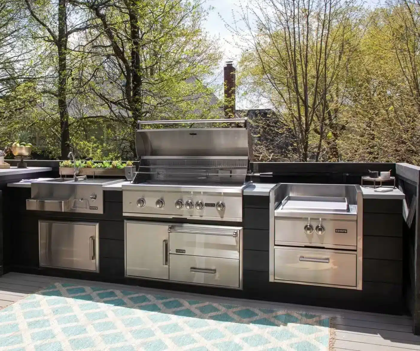 Coyote Outdoor Kitchen